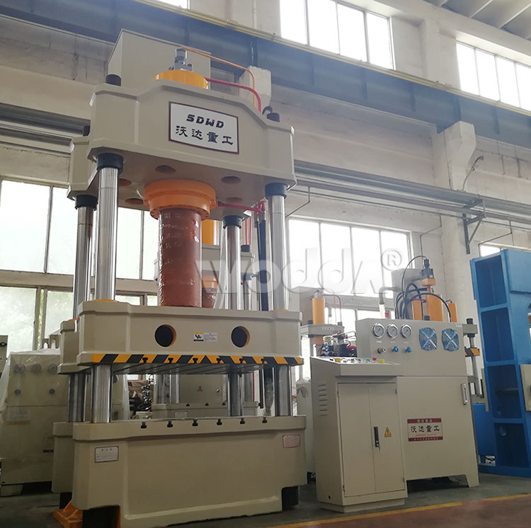 四柱液壓(yā)機