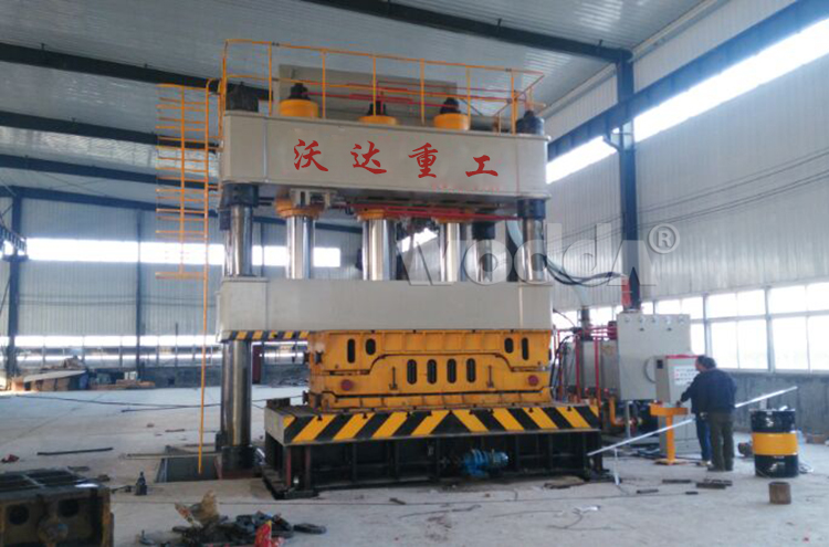 拉伸成(chéng)型液壓(ya)機 拉(lā)伸成型(xing)液壓機(jī)