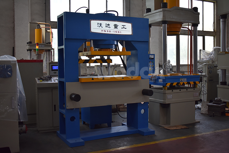 200T框(kuang)架式液壓機