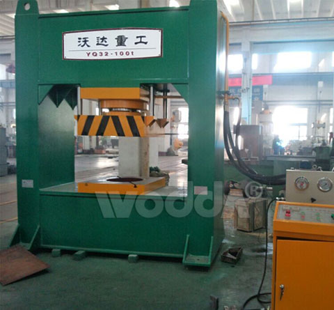 400噸龍門液(ye)壓機