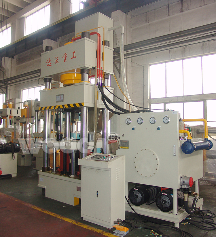 四梁四(sì)柱液壓機