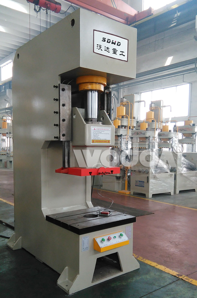 滑塊導(dao)軌沖床(chuáng)