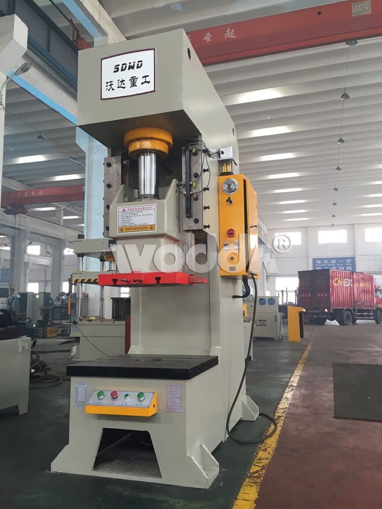 滑塊導(dao)軌沖床(chuáng)