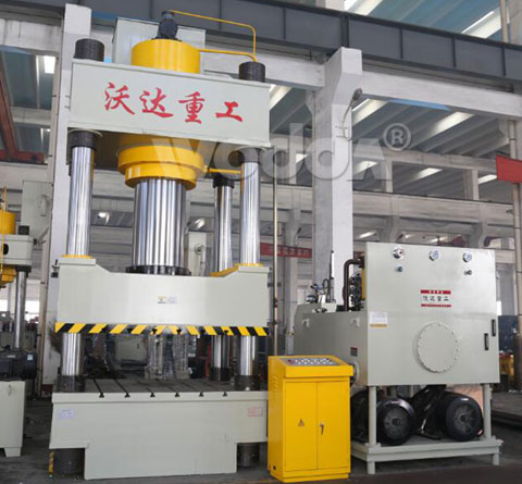 800噸四(si)柱液壓機(jī)