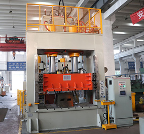 框架(jià)式液壓機