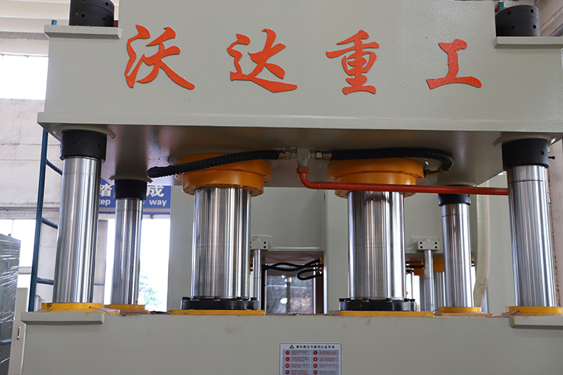 四柱液壓(ya)機細節