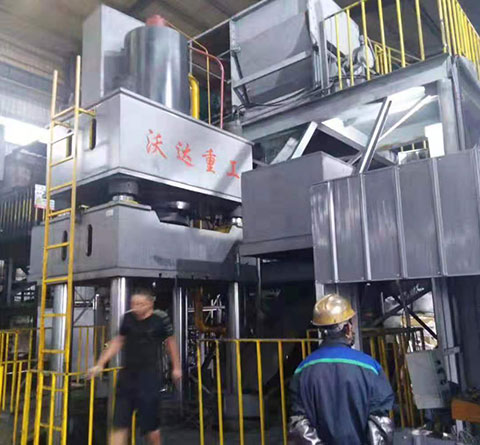 坩埚成型生産(chǎn)線2