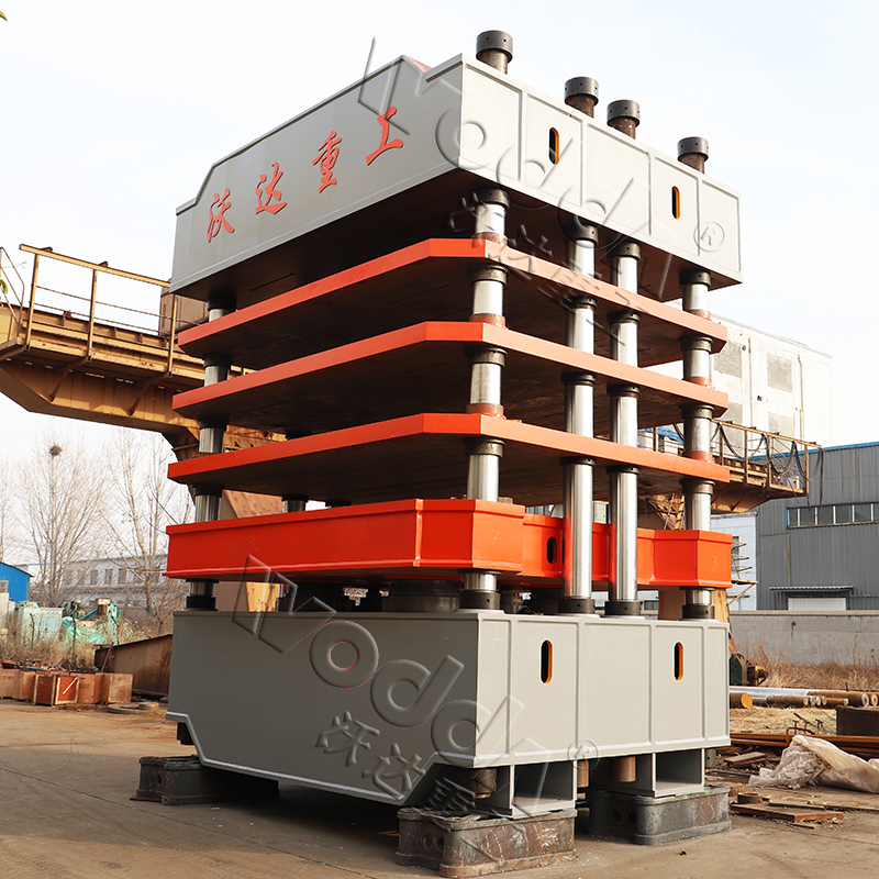 大型(xíng)橡膠密封(feng)圈熱壓成(cheng)型液壓機(jī)