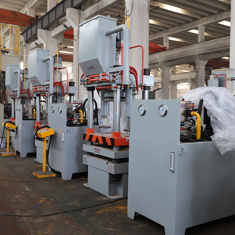 漁網墜(zhuì)壓制成型(xíng)液壓機