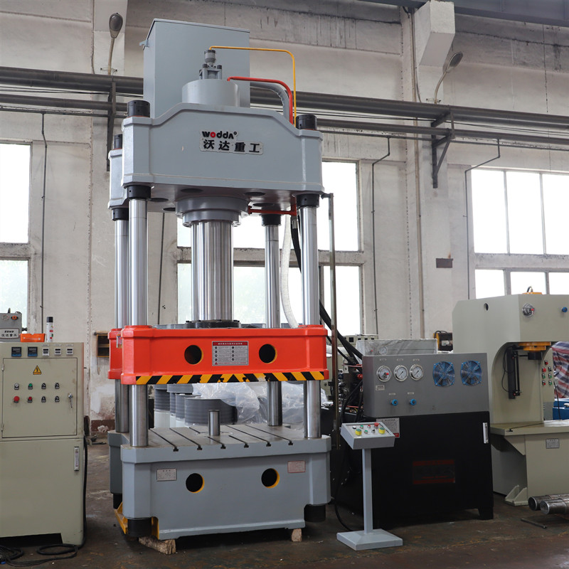 石(shi)墨密封圈(quān)模壓成型(xing)液壓機