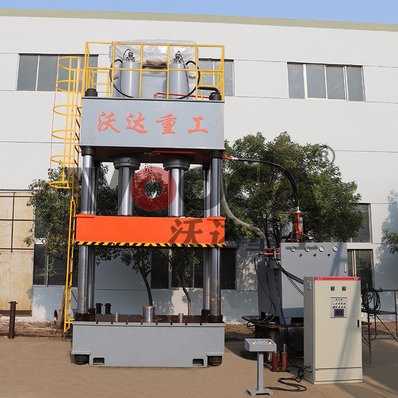 四(sì)柱油壓(ya)機 四柱(zhu)油壓機(ji)