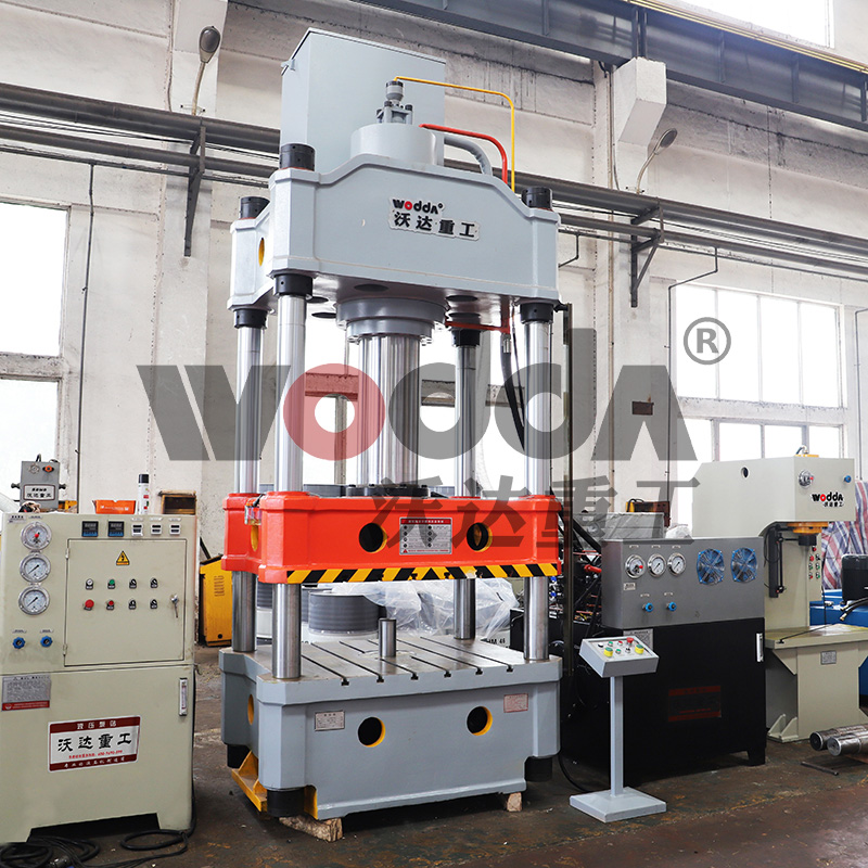 四柱油壓機(jī) 四柱油壓機