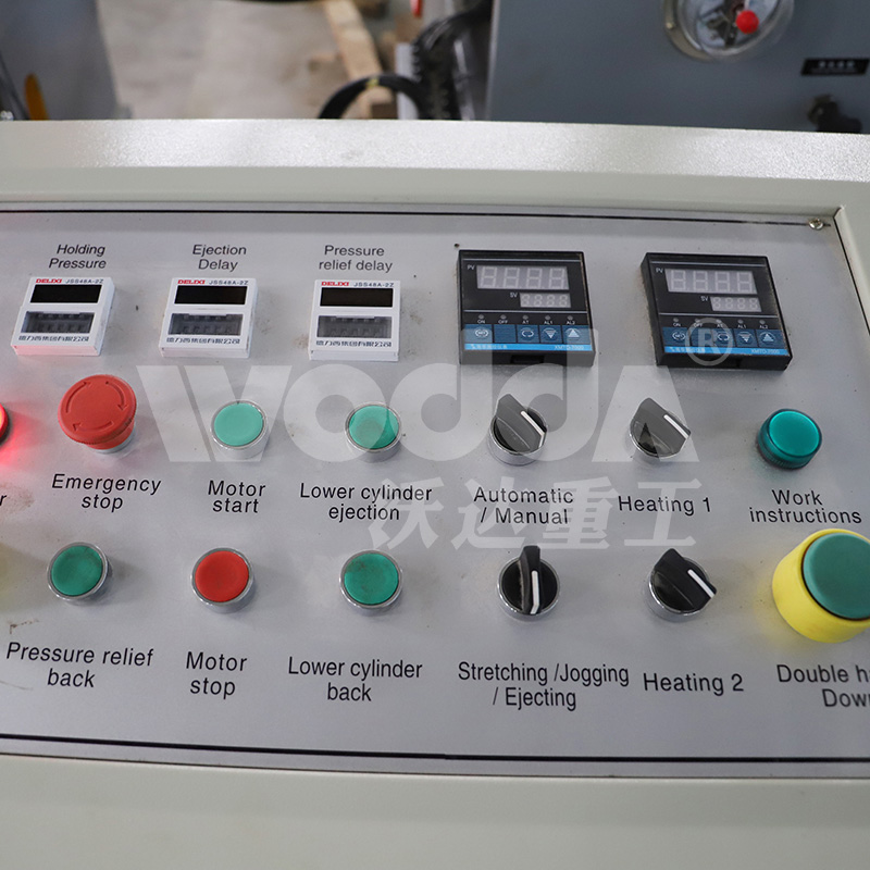 400噸四柱液壓(ya)機價格 400噸四柱液(ye)壓機價格