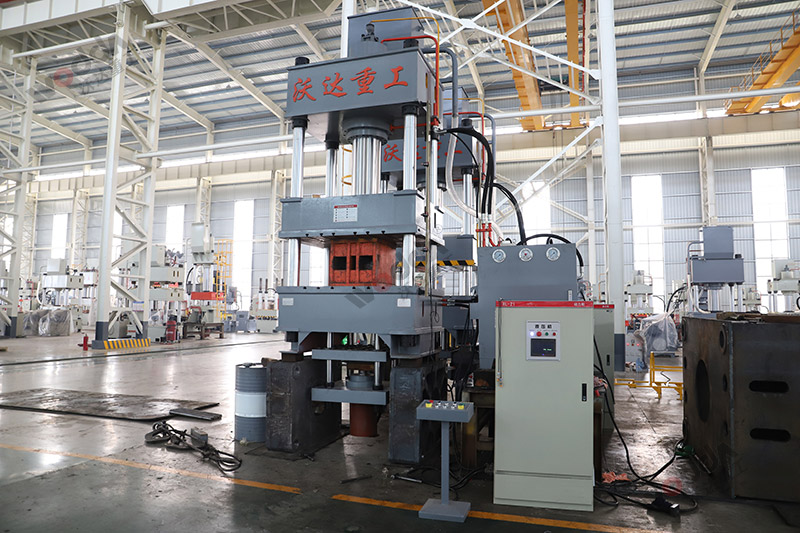 315噸不(bu)鏽鋼拉(la)伸液壓(yā)機 315噸不(bu)鏽鋼拉(lā)伸液壓(yā)機