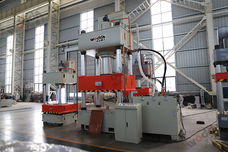 630噸拉(lā)伸液壓(ya)機 630噸拉(lā)伸液壓(yā)機