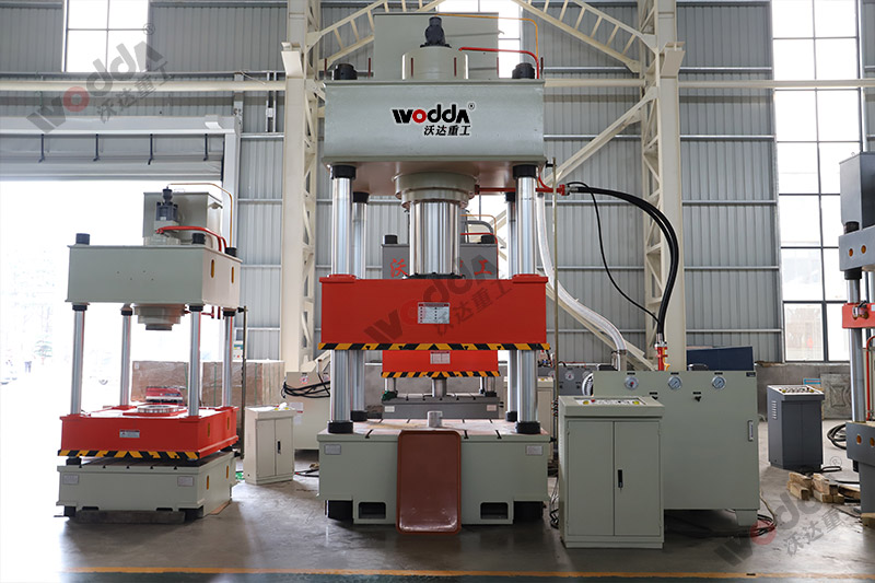 630噸拉伸液(yè)壓機 630噸拉伸液(yè)壓機