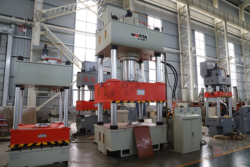 630噸拉(lā)伸液壓(yā)機 630噸拉(lā)伸液壓(yā)機