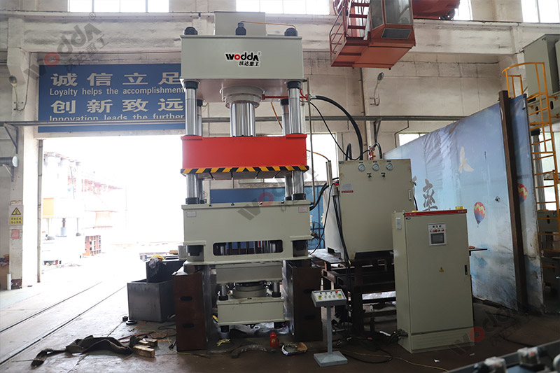 630噸(dun)拉伸液壓機(ji) 630噸拉伸液壓(yā)機