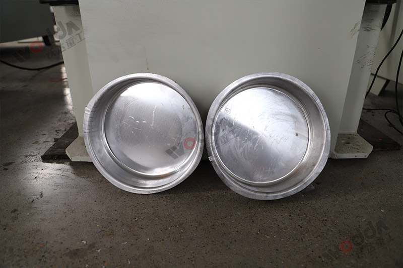 電(dian)機端蓋樣品(pǐn) 電機端蓋樣(yàng)品