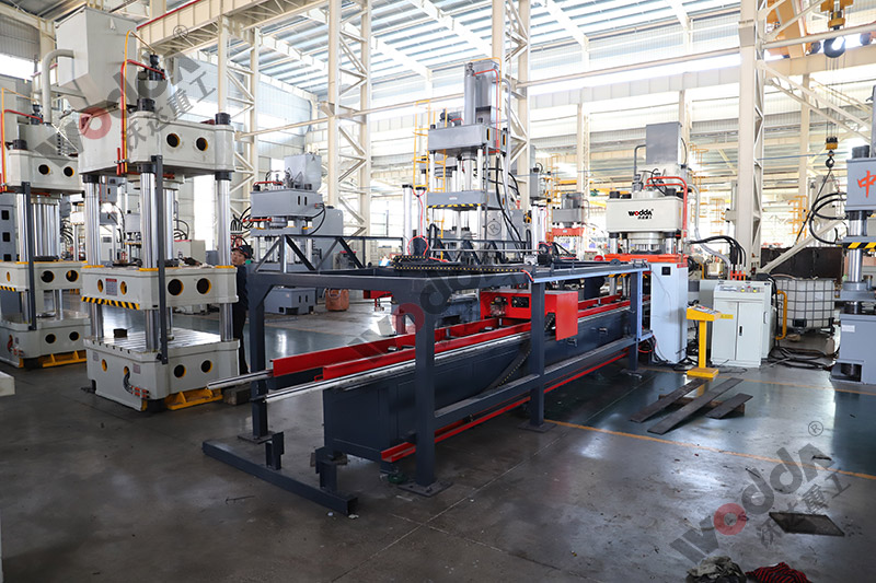 400噸錨(mao)杆托盤(pan)生産線(xiàn) 400噸錨杆(gan)托盤生(shēng)産線