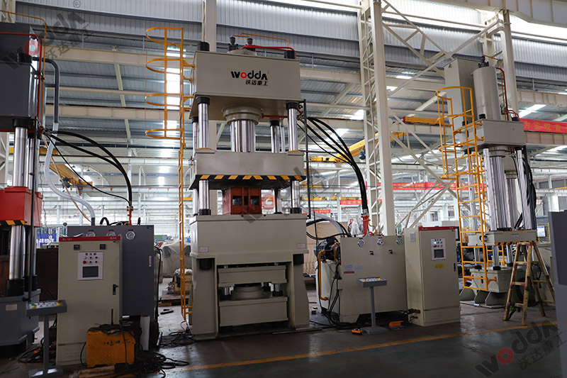 500噸拉伸(shēn)液壓機 500噸拉伸液(ye)壓機