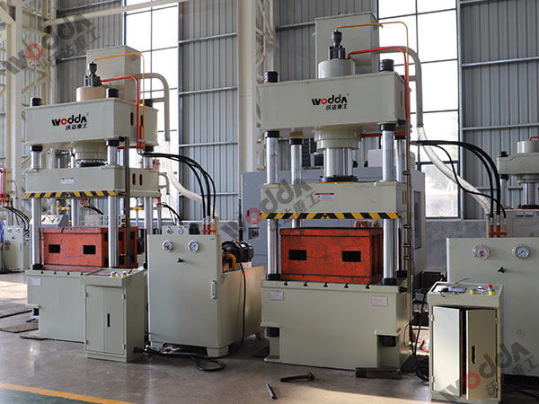 200噸拉伸液壓(ya)機 200噸拉伸液(ye)壓機