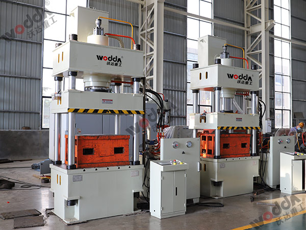 200噸拉(lā)伸液壓機 200噸(dun)拉伸液壓機(ji)