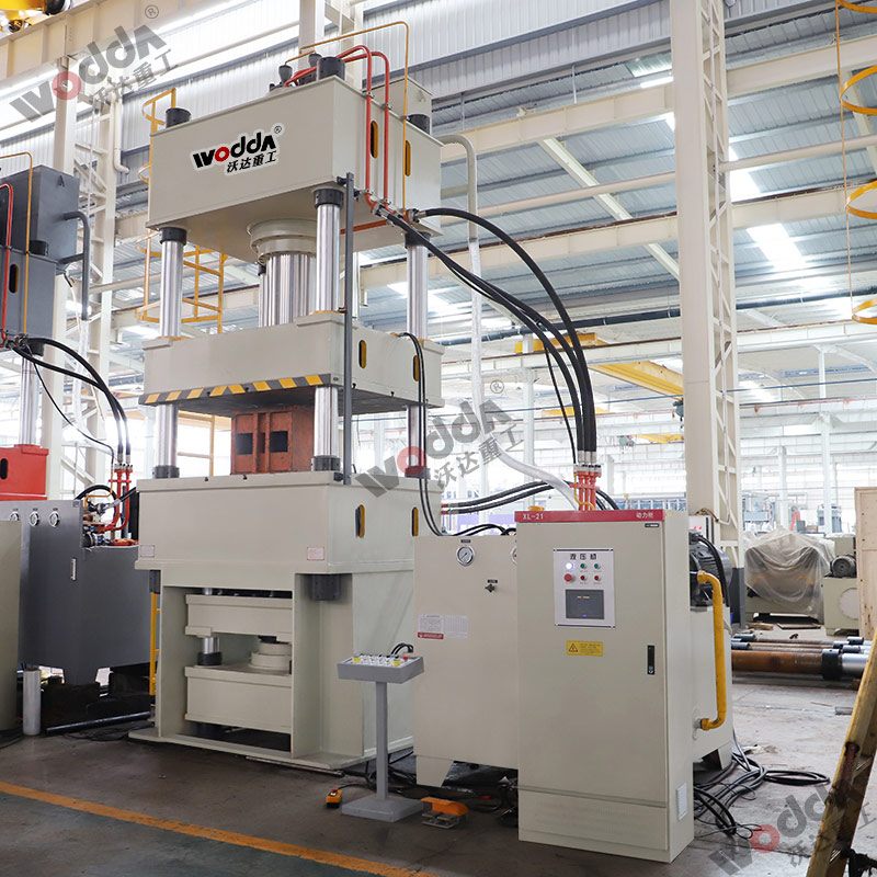 500噸液壓墊(nian)拉伸液壓(ya)機 500噸液壓(yā)墊拉伸液(yè)壓機