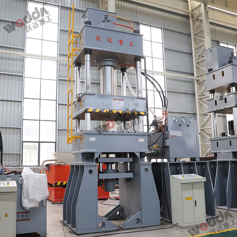 315噸(dūn)四柱拉(lā)伸液壓(yā)機