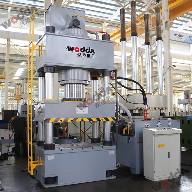 630噸四柱(zhu)拉伸液壓(ya)機 630噸四柱(zhù)拉伸液壓(yā)機