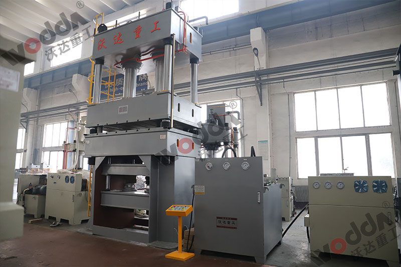 不鏽(xiù)鋼托盤(pan)拉伸液(yè)壓機 不(bu)鏽鋼托(tuō)盤拉伸(shēn)液壓機(ji)