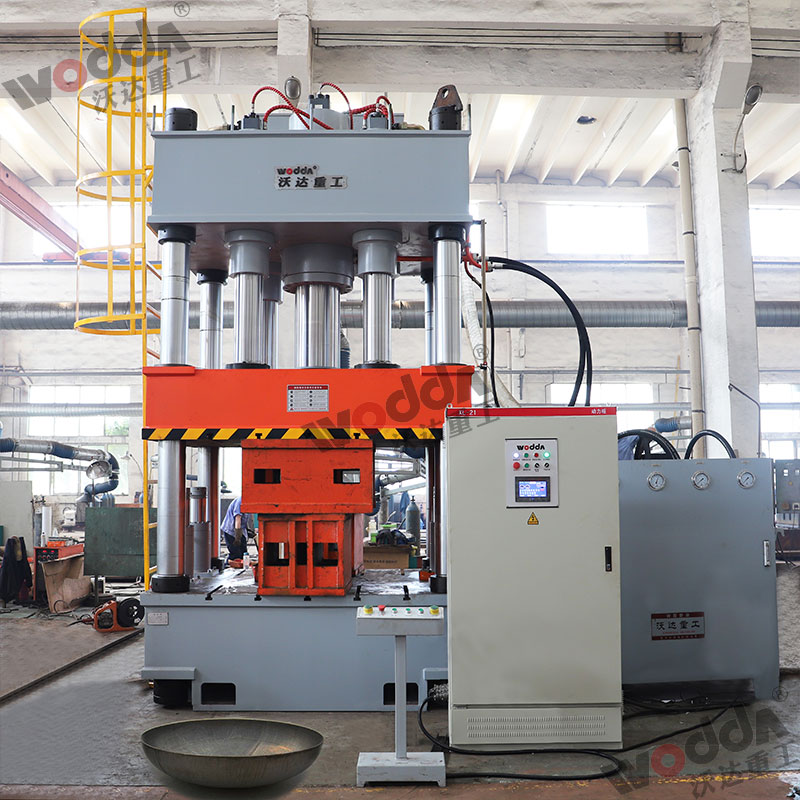 630噸封頭(tóu)液壓機(jī) 630噸封頭(tóu)液壓機(ji)