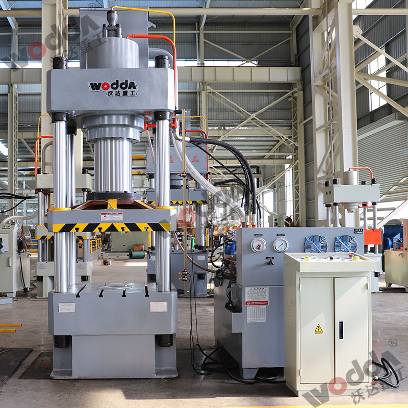 315噸拉伸液壓機(帶(dài)下頂缸) 315噸拉伸液(yè)壓機(帶下頂缸)