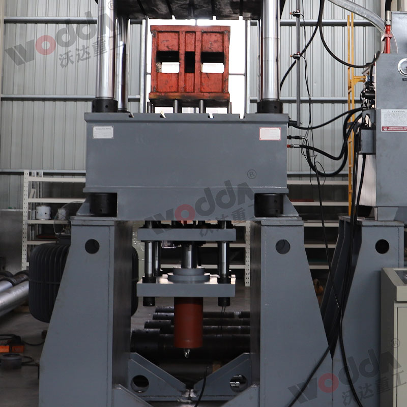 400噸(dūn)液壓墊拉伸(shēn)機 400噸液壓墊(nian)拉伸機