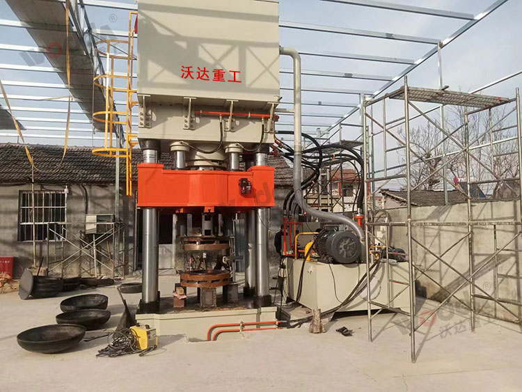 800噸封頭液壓(yā)機 800噸封頭液(yè)壓機