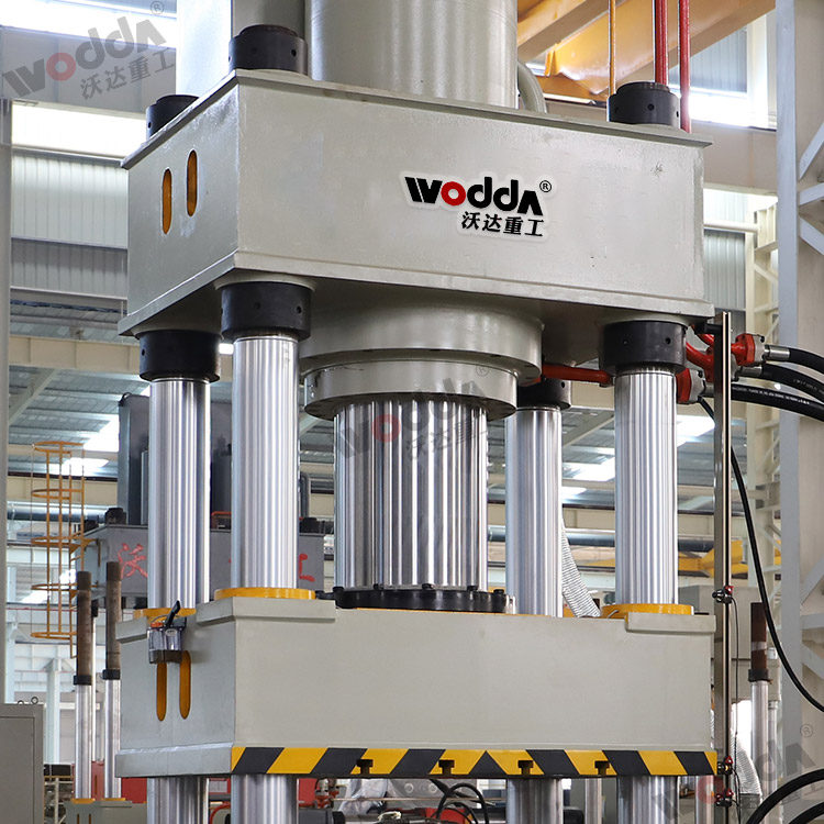 500噸拉伸液壓(yā)機(四柱) 500噸拉伸(shen)液壓機(四柱)