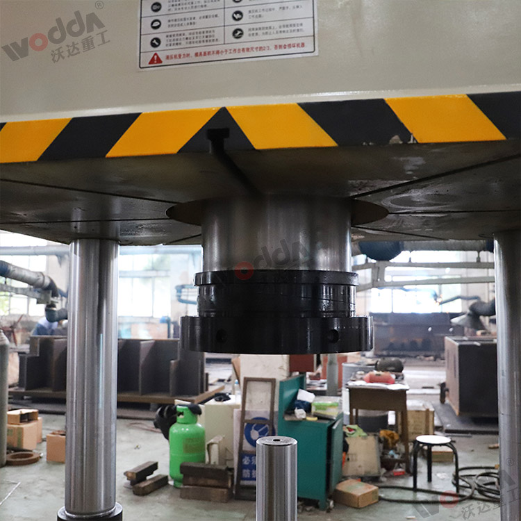 封頭(tóu)液壓機(ji)沖頭 封(fēng)頭液壓(yā)機沖頭(tou)