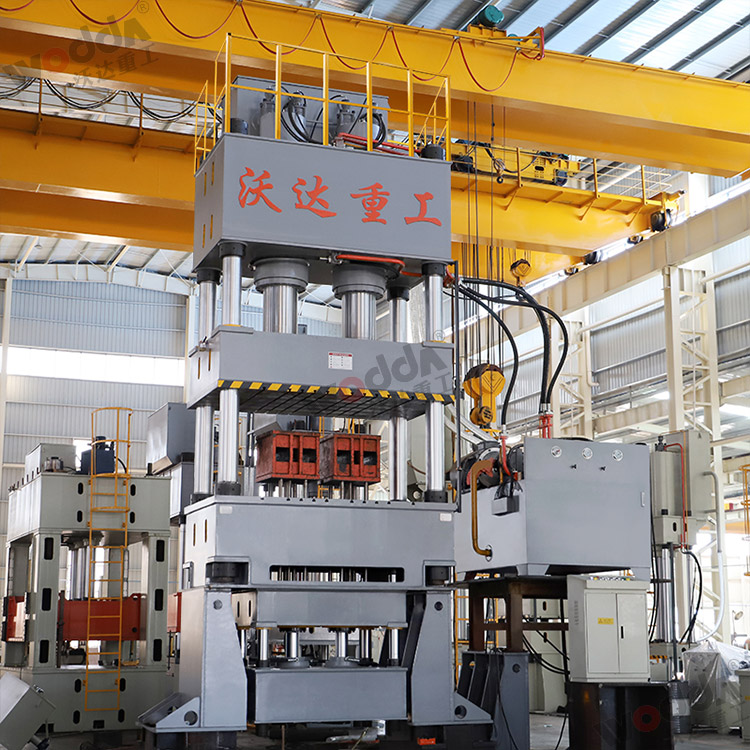 1000噸液壓墊(多(duo)頂杆)拉伸液(ye)壓機(圖2) 1000噸液(yè)壓墊(多頂杆(gan))拉伸液壓機(jī)(圖2)