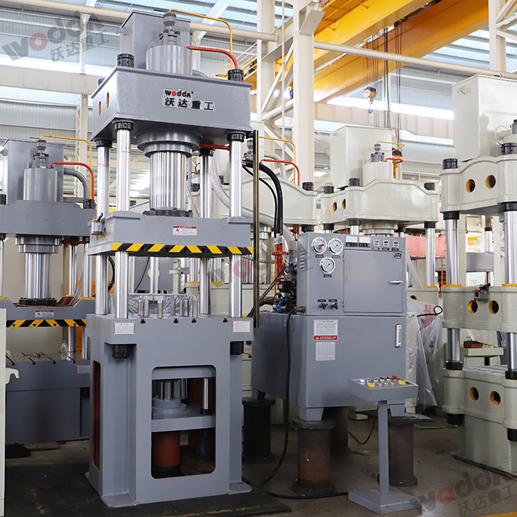 200噸多頂(ding)杆拉伸液壓(yā)機(圖2) 200噸多頂(dǐng)杆拉伸液壓(yā)機(圖2)