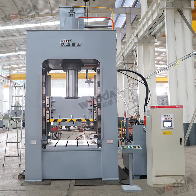 200噸框(kuàng)架液壓(yā)機(圖2) 200噸(dūn)框架液(ye)壓機(圖(tu)2)