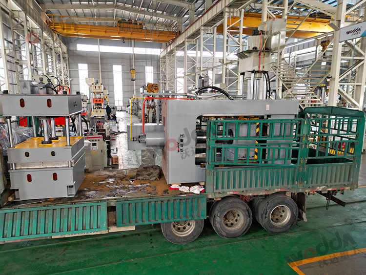 200噸框(kuang)架壓力(lì)機發貨(huò) 200噸框架(jià)壓力機(ji)發貨