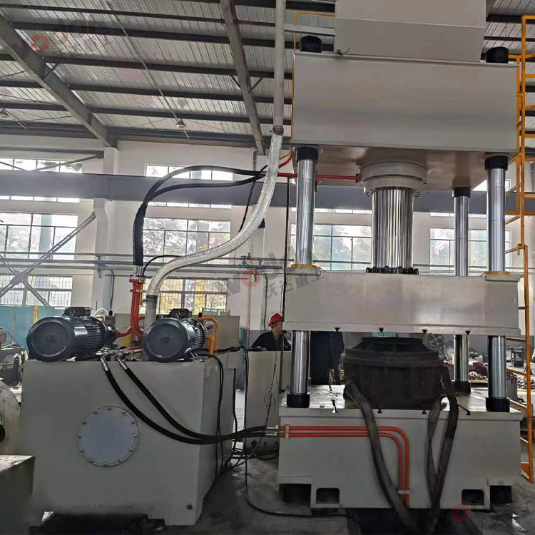 315噸汽(qi)車配件(jiàn)拉伸液(yè)壓機(圖(tú)2) 315噸汽車(che)配件拉(la)伸液壓(yā)機(圖2)