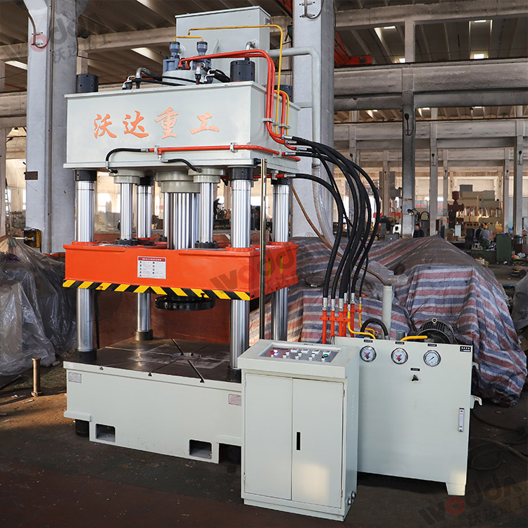 315噸薄(báo)闆拉伸液(yè)壓機 315噸薄(báo)闆拉伸液(yè)壓機