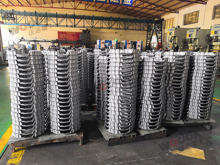 汽(qì)車離合器(qi)外殼成品(pin) 汽車離合(hé)器外殼成(cheng)品