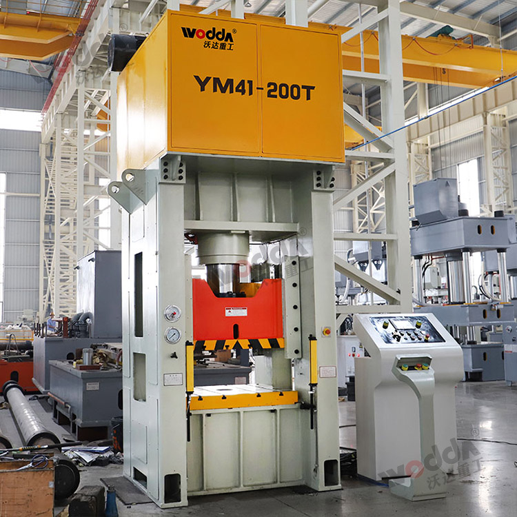 200噸框架(jia)式液壓機(ji)(圖1) 200噸框架(jià)式液壓機(jī)(圖1)