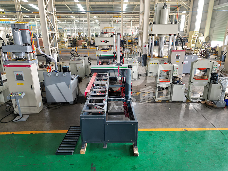 250噸(dūn)錨杆托(tuo)盤生産(chan)線(圖1) 250噸(dun)錨杆托(tuo)盤生産(chan)線(圖1)