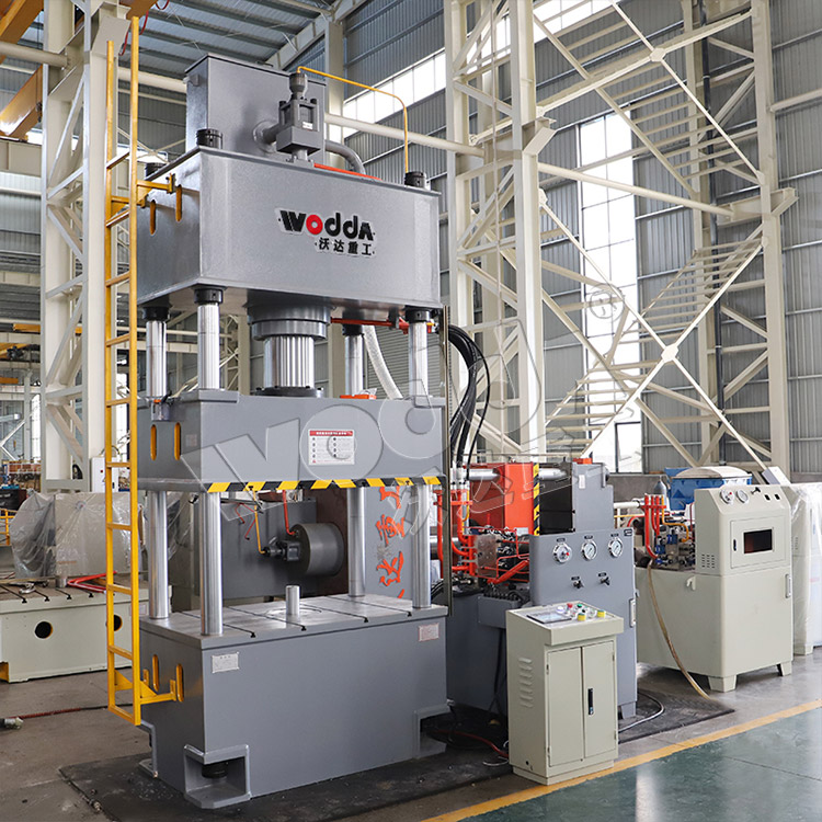 200噸下(xia)頂缸式(shi)拉伸機(ji) 200噸下頂(dǐng)缸式拉(la)伸機