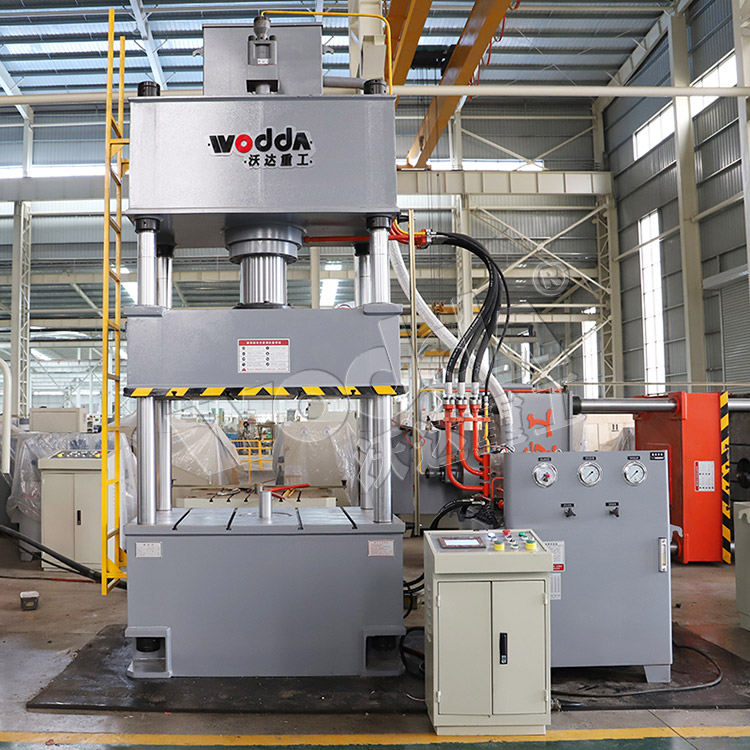 200噸四(si)柱拉伸(shen)機 200噸四(si)柱拉伸(shēn)機