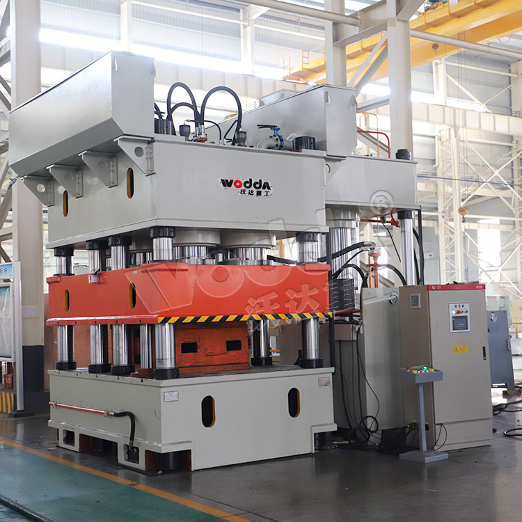 3000噸(dun)鋼木門壓花(huā)機車間現貨(huò) 3000噸鋼木門壓(ya)花機車間現(xiàn)貨