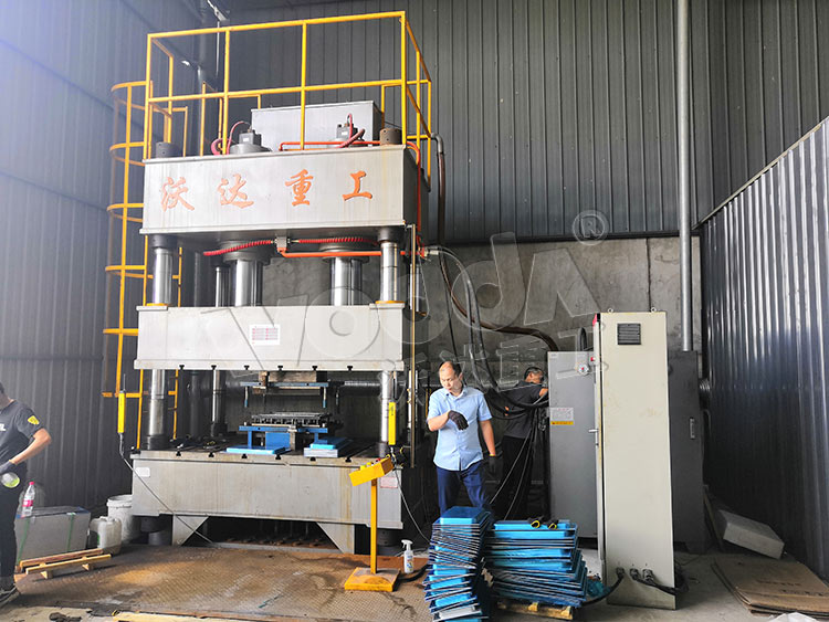 500噸(dūn)不鏽鋼(gang)托盤拉(la)伸成型(xing)液壓機(ji) 500噸不鏽(xiù)鋼托盤(pán)拉伸成(cheng)型液壓(ya)機